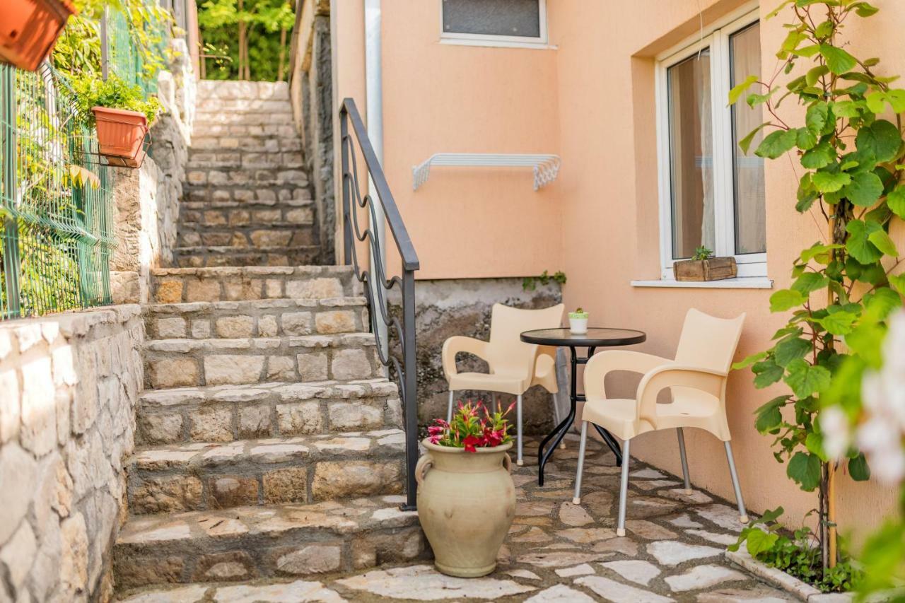 וירפזאר Guest House Luna מראה חיצוני תמונה